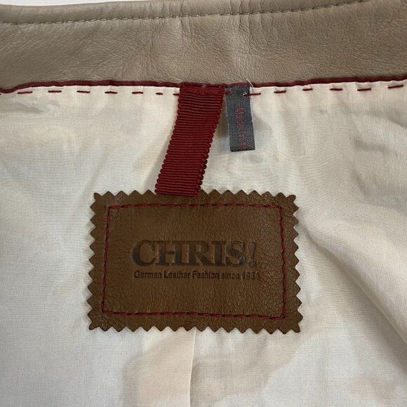 Chris! Long Leather Jacket with Removable Sleeves - Picture 8 of 11